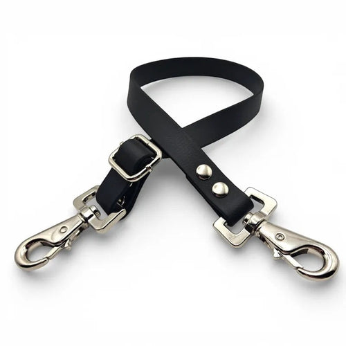 Ponies and Pups black waterproof BioThane adjustable horse rug fillet string with stainless steel swivel snaps.
